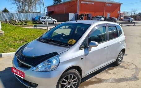 Honda Fit III, 2003 год, 250 000 рублей, 2 фотография