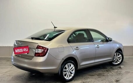 Skoda Rapid I, 2018 год, 1 388 000 рублей, 4 фотография