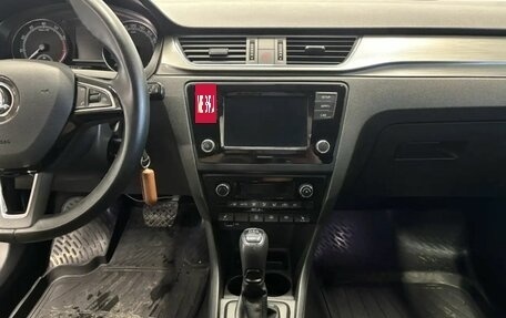 Skoda Rapid I, 2018 год, 1 388 000 рублей, 10 фотография