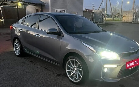 KIA Rio IV, 2018 год, 1 570 000 рублей, 3 фотография