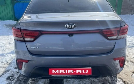 KIA Rio IV, 2018 год, 1 570 000 рублей, 5 фотография