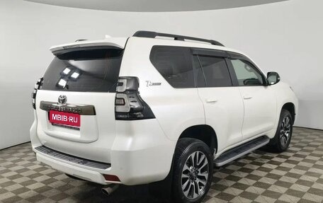 Toyota Land Cruiser Prado 150 рестайлинг 2, 2022 год, 5 500 000 рублей, 5 фотография