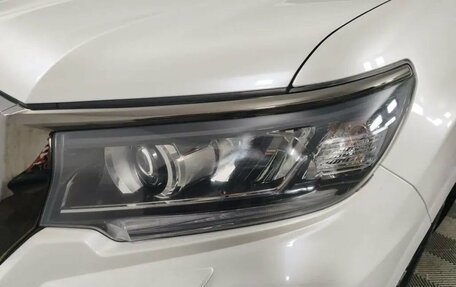 Toyota Land Cruiser Prado 150 рестайлинг 2, 2022 год, 5 500 000 рублей, 19 фотография