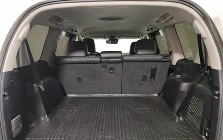 Toyota Land Cruiser Prado 150 рестайлинг 2, 2022 год, 5 500 000 рублей, 10 фотография