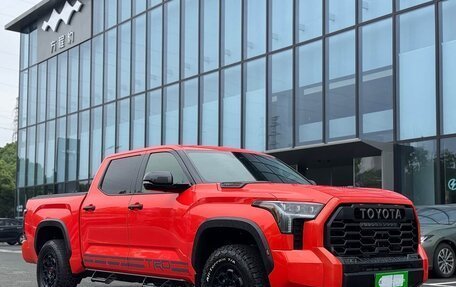Toyota Tundra, 2023 год, 6 575 000 рублей, 2 фотография