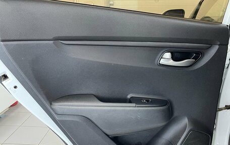 KIA Rio IV, 2019 год, 1 359 000 рублей, 20 фотография