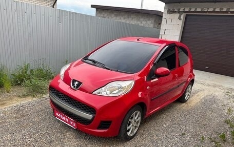 Peugeot 107 I рестайлинг, 2011 год, 487 000 рублей, 1 фотография