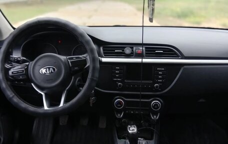 KIA Rio IV, 2017 год, 1 000 000 рублей, 6 фотография