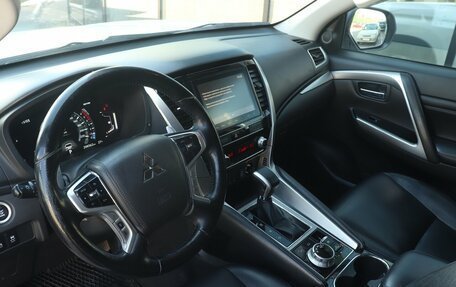 Mitsubishi Pajero Sport III рестайлинг, 2022 год, 3 108 300 рублей, 5 фотография