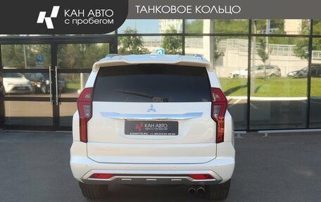 Mitsubishi Pajero Sport III рестайлинг, 2022 год, 2 990 000 рублей, 4 фотография