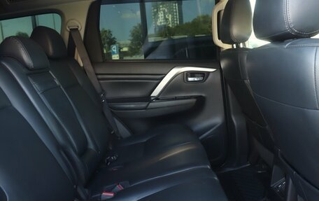 Mitsubishi Pajero Sport III рестайлинг, 2022 год, 2 990 000 рублей, 8 фотография