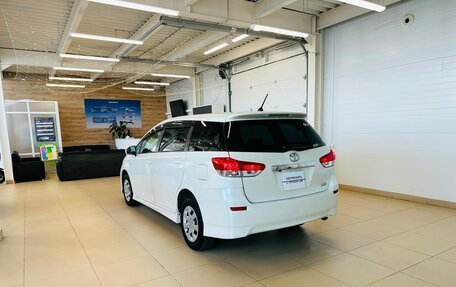 Toyota Wish II, 2011 год, 1 379 000 рублей, 4 фотография
