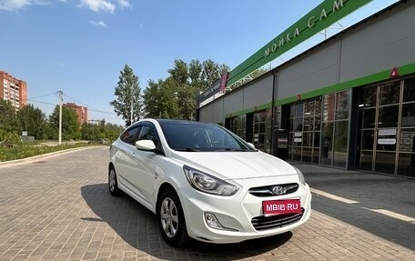 Hyundai Solaris II рестайлинг, 2012 год, 860 000 рублей, 1 фотография