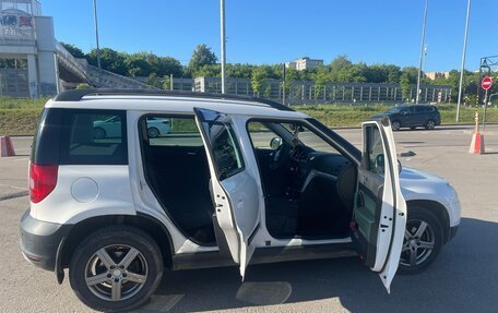 Skoda Yeti I рестайлинг, 2013 год, 1 150 000 рублей, 22 фотография