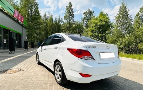 Hyundai Solaris II рестайлинг, 2012 год, 860 000 рублей, 4 фотография
