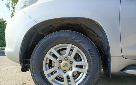 Toyota Land Cruiser Prado 150 рестайлинг 2, 2011 год, 2 950 000 рублей, 22 фотография