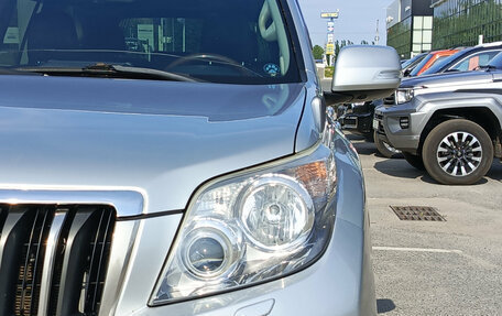 Toyota Land Cruiser Prado 150 рестайлинг 2, 2011 год, 2 950 000 рублей, 21 фотография