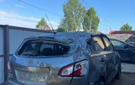 Nissan Qashqai, 2010 год, 300 000 рублей, 2 фотография