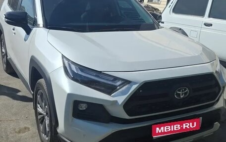 Toyota RAV4, 2024 год, 3 900 000 рублей, 1 фотография