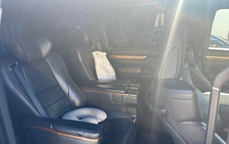 Toyota Alphard III, 2017 год, 3 600 000 рублей, 6 фотография