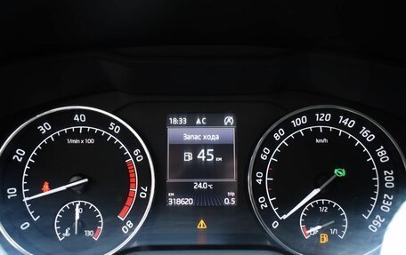 Skoda Superb III рестайлинг, 2015 год, 1 690 000 рублей, 12 фотография