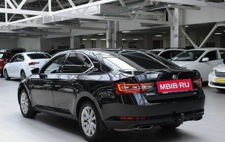 Skoda Superb III рестайлинг, 2015 год, 1 690 000 рублей, 5 фотография