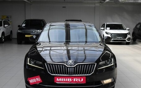 Skoda Superb III рестайлинг, 2015 год, 1 690 000 рублей, 2 фотография