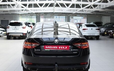 Skoda Superb III рестайлинг, 2015 год, 1 690 000 рублей, 6 фотография