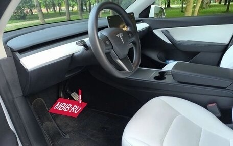 Tesla Model Y I, 2022 год, 3 680 000 рублей, 10 фотография
