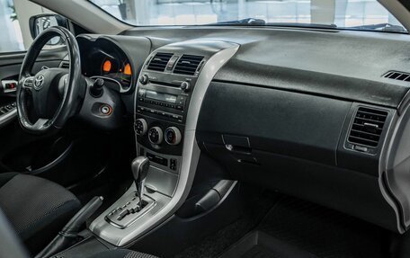 Toyota Corolla, 2011 год, 890 000 рублей, 11 фотография
