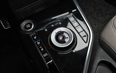 KIA Niro, 2022 год, 1 790 000 рублей, 9 фотография