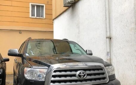 Toyota Sequoia II рестайлинг, 2011 год, 3 800 000 рублей, 1 фотография
