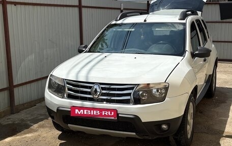 Renault Duster I рестайлинг, 2014 год, 910 000 рублей, 1 фотография