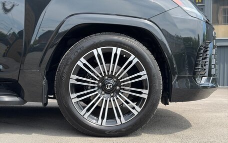 Lexus LX, 2022 год, 17 000 000 рублей, 3 фотография