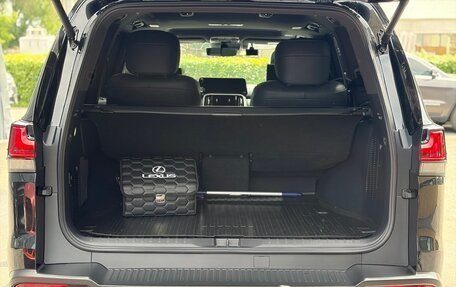 Lexus LX, 2022 год, 17 000 000 рублей, 15 фотография