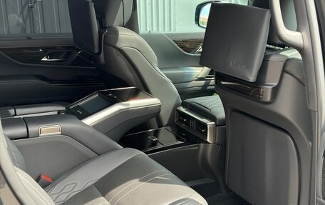 Lexus LX, 2022 год, 17 000 000 рублей, 13 фотография