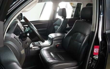 Toyota Land Cruiser 200, 2019 год, 7 899 000 рублей, 10 фотография