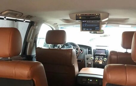 Toyota Sequoia II рестайлинг, 2011 год, 3 800 000 рублей, 13 фотография
