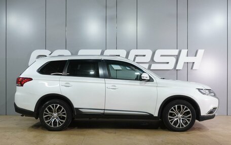 Mitsubishi Outlander III рестайлинг 3, 2017 год, 2 149 000 рублей, 5 фотография