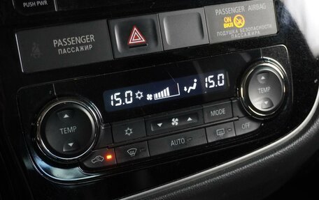 Mitsubishi Outlander III рестайлинг 3, 2017 год, 2 149 000 рублей, 18 фотография