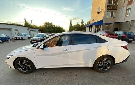 Hyundai Elantra, 2023 год, 1 590 000 рублей, 5 фотография