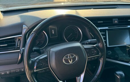 Toyota Camry, 2018 год, 2 650 000 рублей, 12 фотография