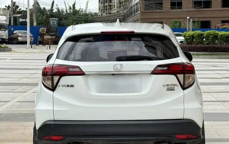 Honda Vezel, 2022 год, 1 225 000 рублей, 5 фотография