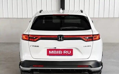 Honda Vezel, 2023 год, 1 570 000 рублей, 5 фотография