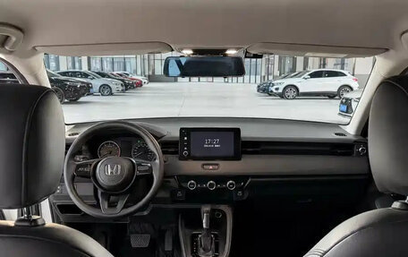 Honda Vezel, 2023 год, 1 570 000 рублей, 7 фотография