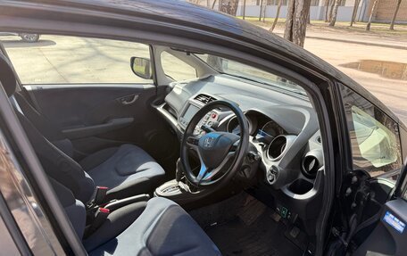 Honda Fit III, 2010 год, 650 000 рублей, 7 фотография