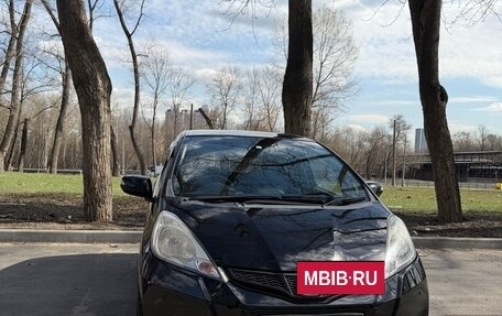 Honda Fit III, 2010 год, 650 000 рублей, 8 фотография