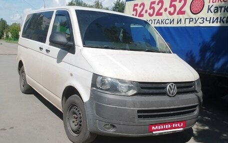 Volkswagen Caravelle T5, 2011 год, 1 500 000 рублей, 3 фотография