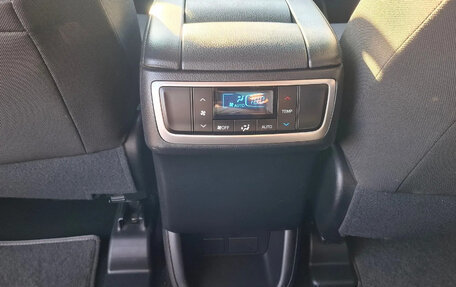 Toyota Highlander III, 2017 год, 3 000 000 рублей, 26 фотография