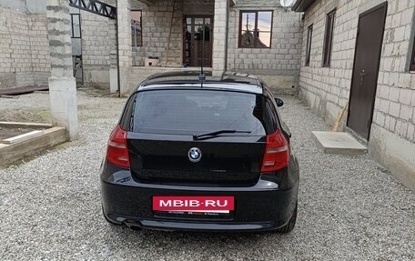 BMW 1 серия, 2011 год, 870 000 рублей, 14 фотография